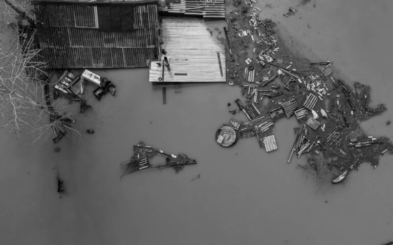 african-house-from above-flooded